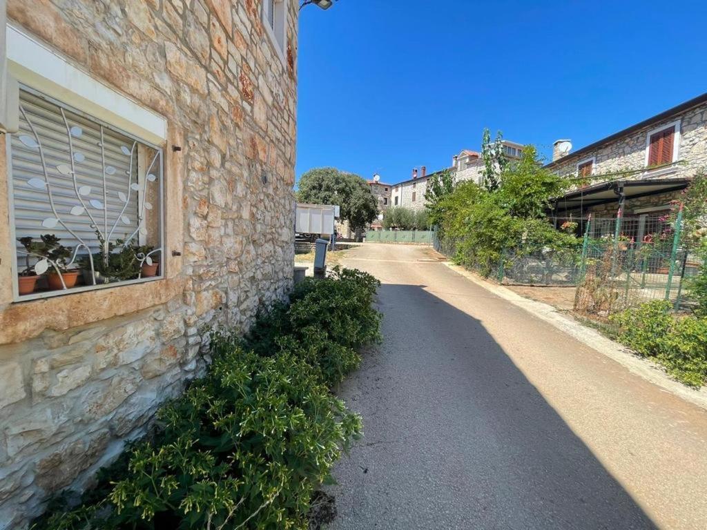 Villa Amore Radini Istrian Romantic Studio With Private Parking And Terrace Brtonigla Dış mekan fotoğraf
