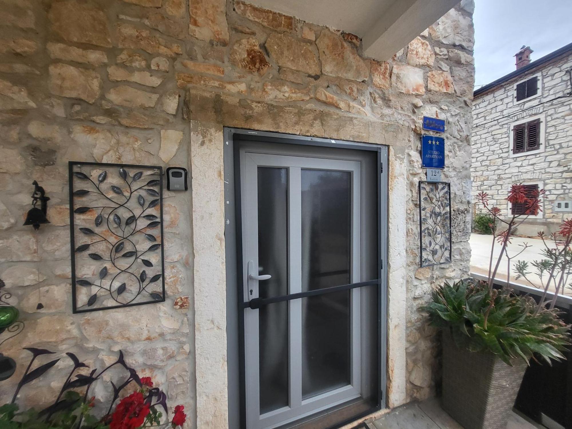 Villa Amore Radini Istrian Romantic Studio With Private Parking And Terrace Brtonigla Dış mekan fotoğraf
